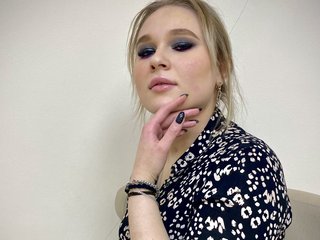 Erotiska video tērzēšana CloeHarris
