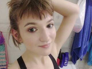 Erotiska video tērzēšana Clubnichka228