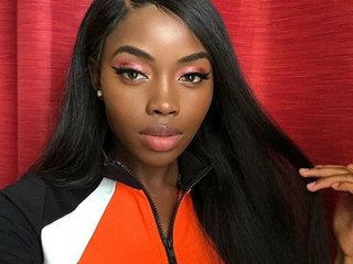 Erotiska video tērzēšana Coco-Fox