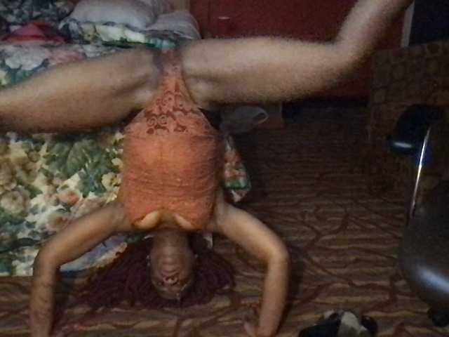 Fotogrāfijas Contortnympho Contortion freak, watch me play! tip for action! flexible stretching 334