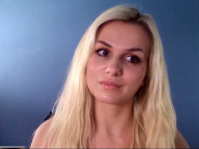 Apraides ekrānuzņēmumi Cornelia22hot