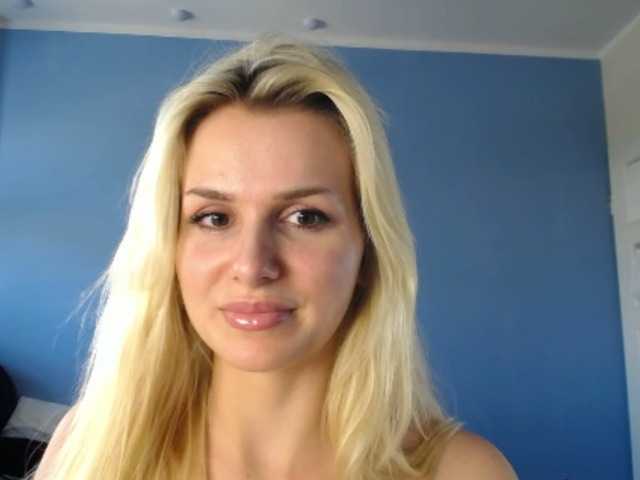 Apraides ekrānuzņēmumi Cornelia22hot