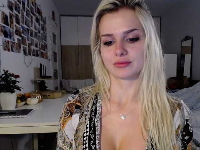Apraides ekrānuzņēmumi Cornelia22hot