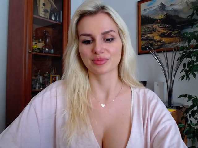 Apraides ekrānuzņēmumi Cornelia22hot
