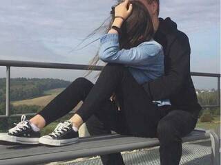 Erotiska video tērzēšana COUPLEPEINXXX