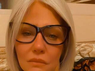 Erotiska video tērzēšana CrazyBionda