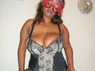 Erotiska video tērzēšana CallyCaliente