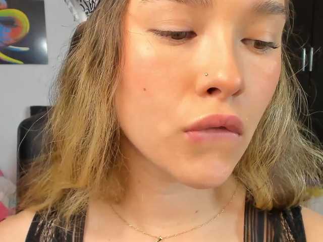 Apraides ekrānuzņēmumi curlygirl1
