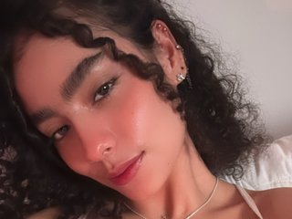 Erotiska video tērzēšana Victoria_Curly