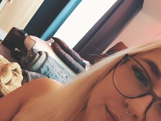 Erotiska video tērzēšana Curvymelli97