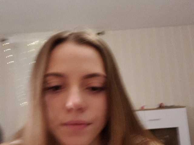 Apraides ekrānuzņēmumi cute-model