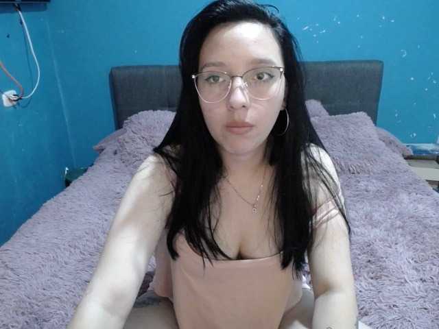 Fotogrāfijas Dalillafiore lovense on Play with me I'm at home bored