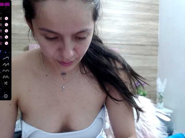 Fotogrāfijas Daniela-sweet #Lovense #bigboobs #18 #anal #squirt #new #feet #teen #bigass #daddy"