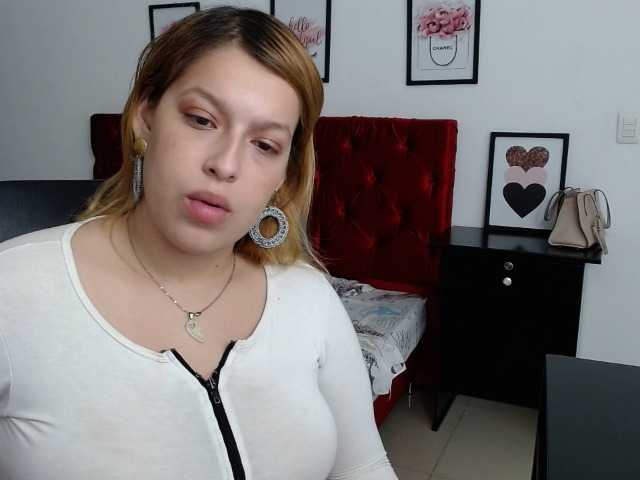 Fotogrāfijas DannaSaenz full nude loVES 200TK