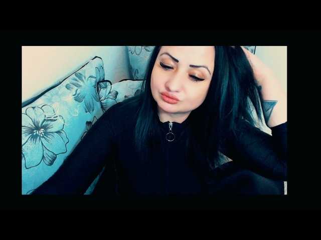 Apraides ekrānuzņēmumi KinkyDomina