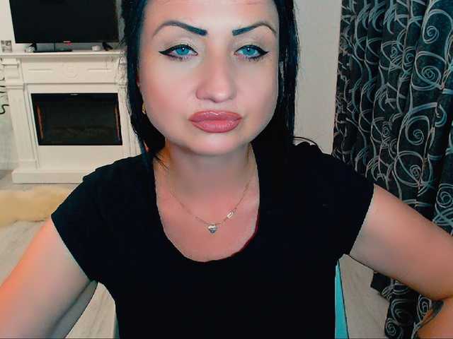 Apraides ekrānuzņēmumi KinkyDomina