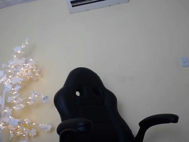 Apraides ekrānuzņēmumi DEVANY-REY