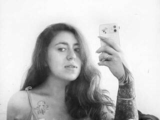 Erotiska video tērzēšana FortuneCarmen