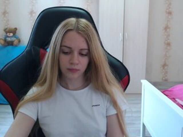 Apraides ekrānuzņēmumi Love_vikki