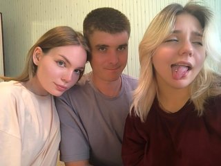 Erotiska video tērzēšana DivineTrio