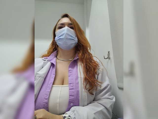 Fotogrāfijas Doctora-Danna Iam doctor... working in hospital... look my rate tips.... between patient we will do all....Let's fuck harder