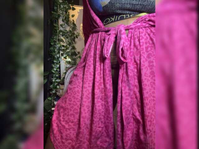 Apraides ekrānuzņēmumi DomCherrired