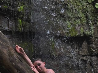 Erotiska video tērzēšana DomoniqueEdnie