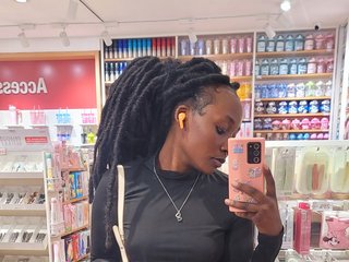 Erotiska video tērzēšana Ebonycutelyn