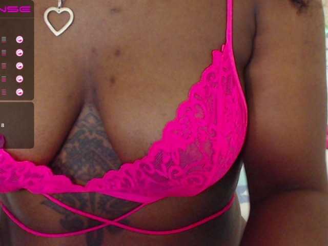 Fotogrāfijas ebonyscarlet #Ebony #panties #bounce my #boobs / #Topless / Eat my #ass in PVT show! squirt show at goal!! 500tk