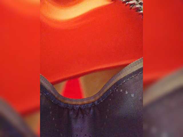 Apraides ekrānuzņēmumi EditaMilf