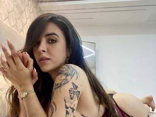 Erotiska video tērzēšana EffyRoses