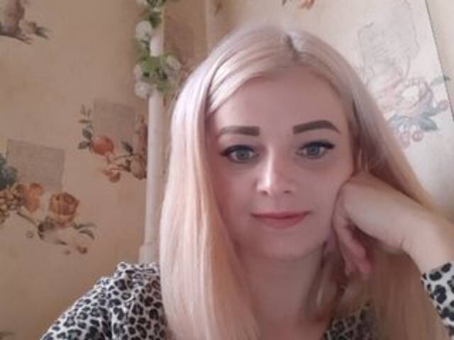 Apraides ekrānuzņēmumi ElegantBlonda