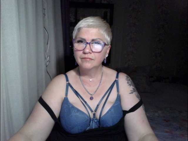 Fotogrāfijas Elenamilfa HI ALL!!! I'M ONLINE... COME AND FUCK ME!!! WE ARE WAITING FOR YOU AND WILL SHOW THE HOT SHOW!!! ASKING WITHOUT A TOKEN DOES NOT MEAN....DO NOT ANSWER!! BUT MY PUSSY IS VERY STRONGLY REACTING TO TOKENS!!!!
