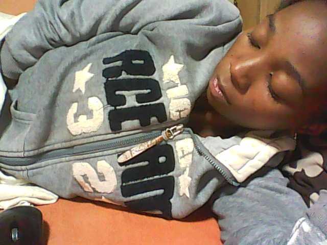 Apraides ekrānuzņēmumi ElianeXhot