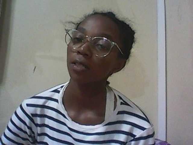 Apraides ekrānuzņēmumi ElianeXhot