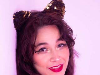 Erotiska video tērzēšana ElissaMontoya