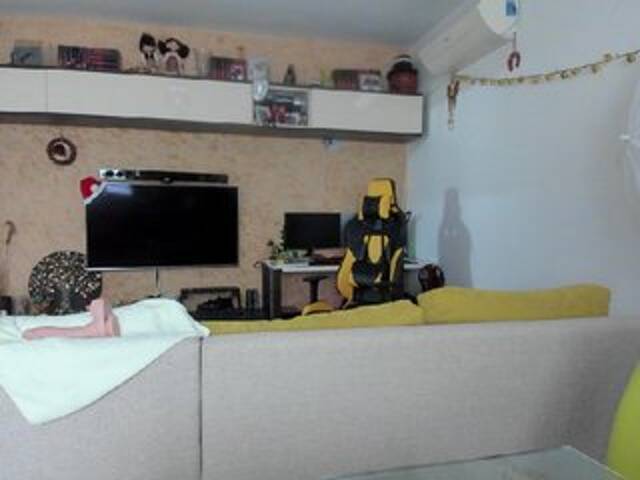 Apraides ekrānuzņēmumi Ellarouge