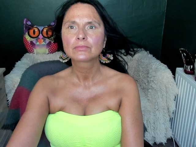 Fotogrāfijas ellenHeart #chatting #teasing #mature #domination