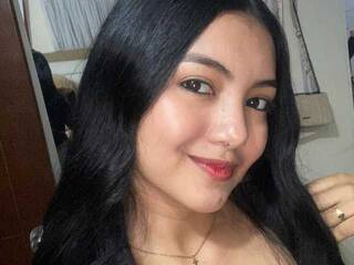 Erotiska video tērzēšana Emi-latingirl