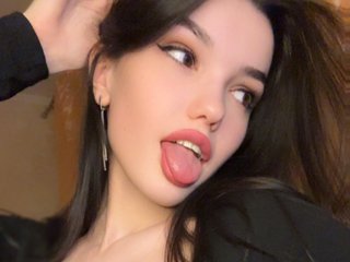 Erotiska video tērzēšana Emilechka