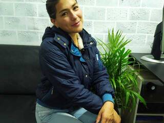 Erotiska video tērzēšana emili-mac