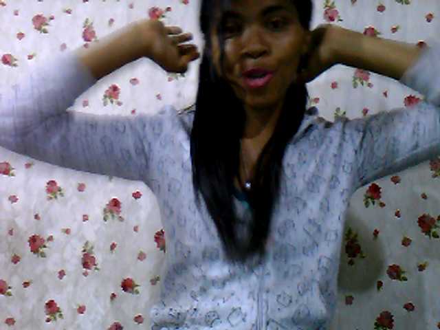 Apraides ekrānuzņēmumi Emiliah