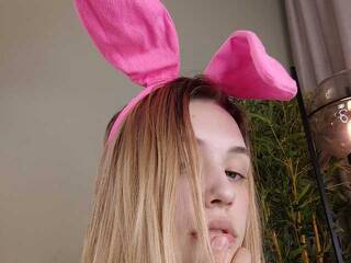 Erotiska video tērzēšana EmiLovMur