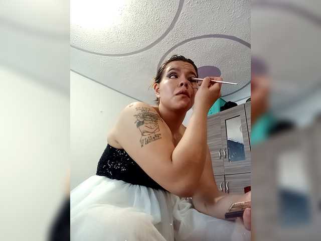 Apraides ekrānuzņēmumi Emily-510