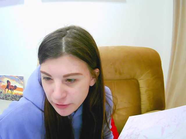 Apraides ekrānuzņēmumi EmilyMarcle