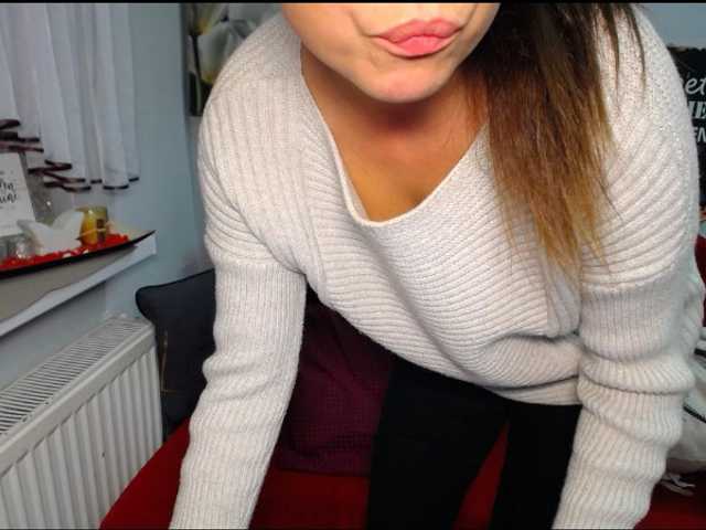 Apraides ekrānuzņēmumi EmilyQueen