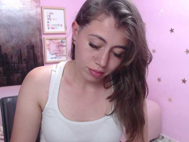 Fotogrāfijas Emmaa-miller welcome to my room #hot #anal#latina