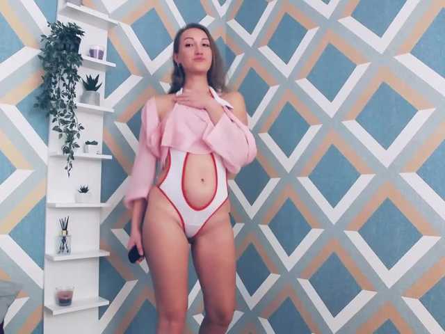 Apraides ekrānuzņēmumi EmmaCastro