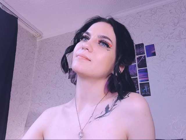 Apraides ekrānuzņēmumi EmmaMira