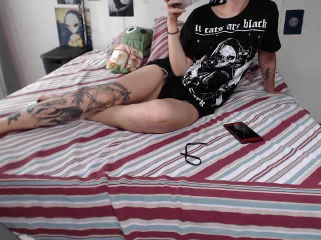 Apraides ekrānuzņēmumi EmmaNoctis